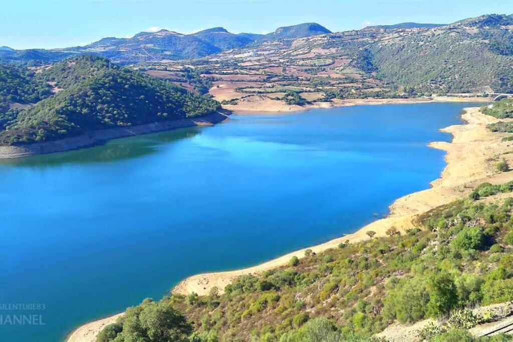 Ferula Romantica Mansarda Tra Fiumi E Montagne Sardegna Seùlo Εξωτερικό φωτογραφία